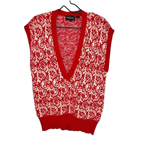 VTG Women’s Lambswool Angora Sweater Vest Small Red White Jacquard Academia Mod - Picture 1 of 9